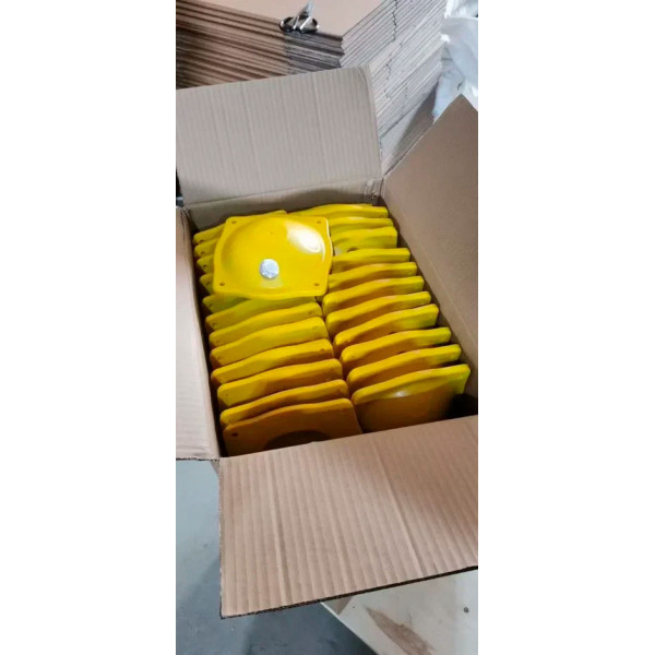 Катафот дорожный "Кошачий глаз"